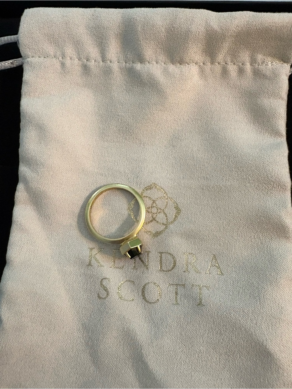 Kendra Scott Gold Ring with Black Stone size 9 - Picture 2 of 2